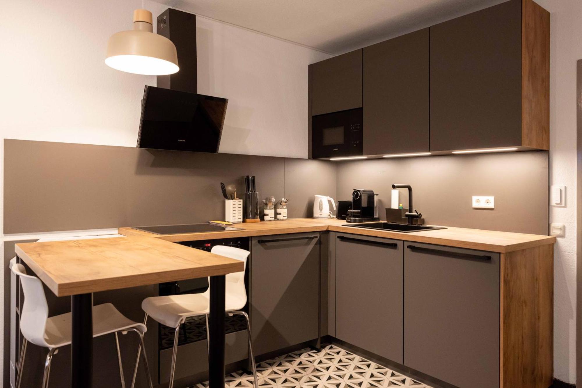 Zentrale Ruhige Wohnung Mit Parkplatz Падерборн Екстериор снимка