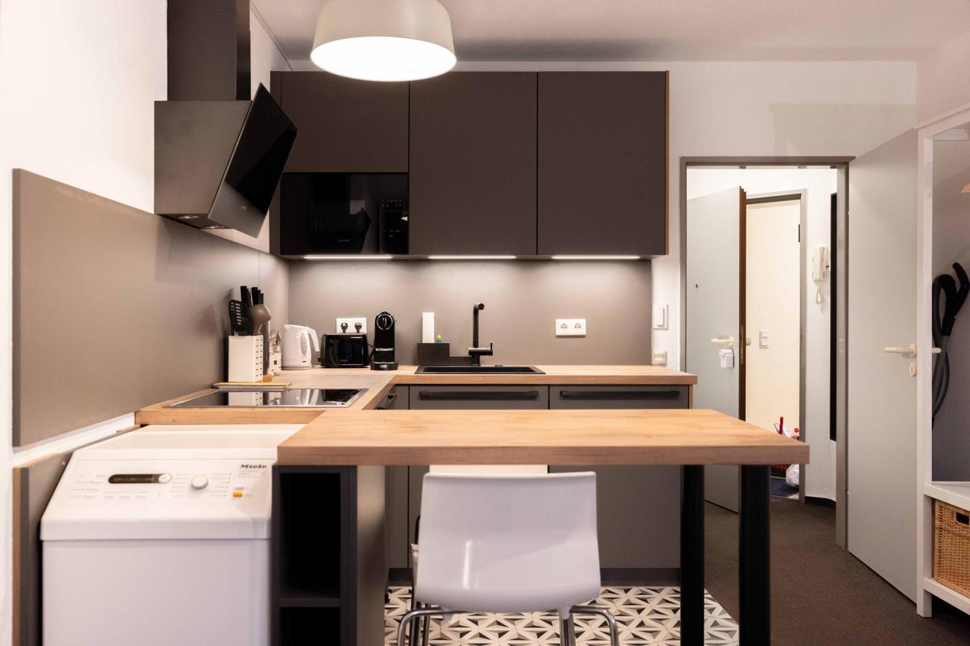 Zentrale Ruhige Wohnung Mit Parkplatz Падерборн Екстериор снимка